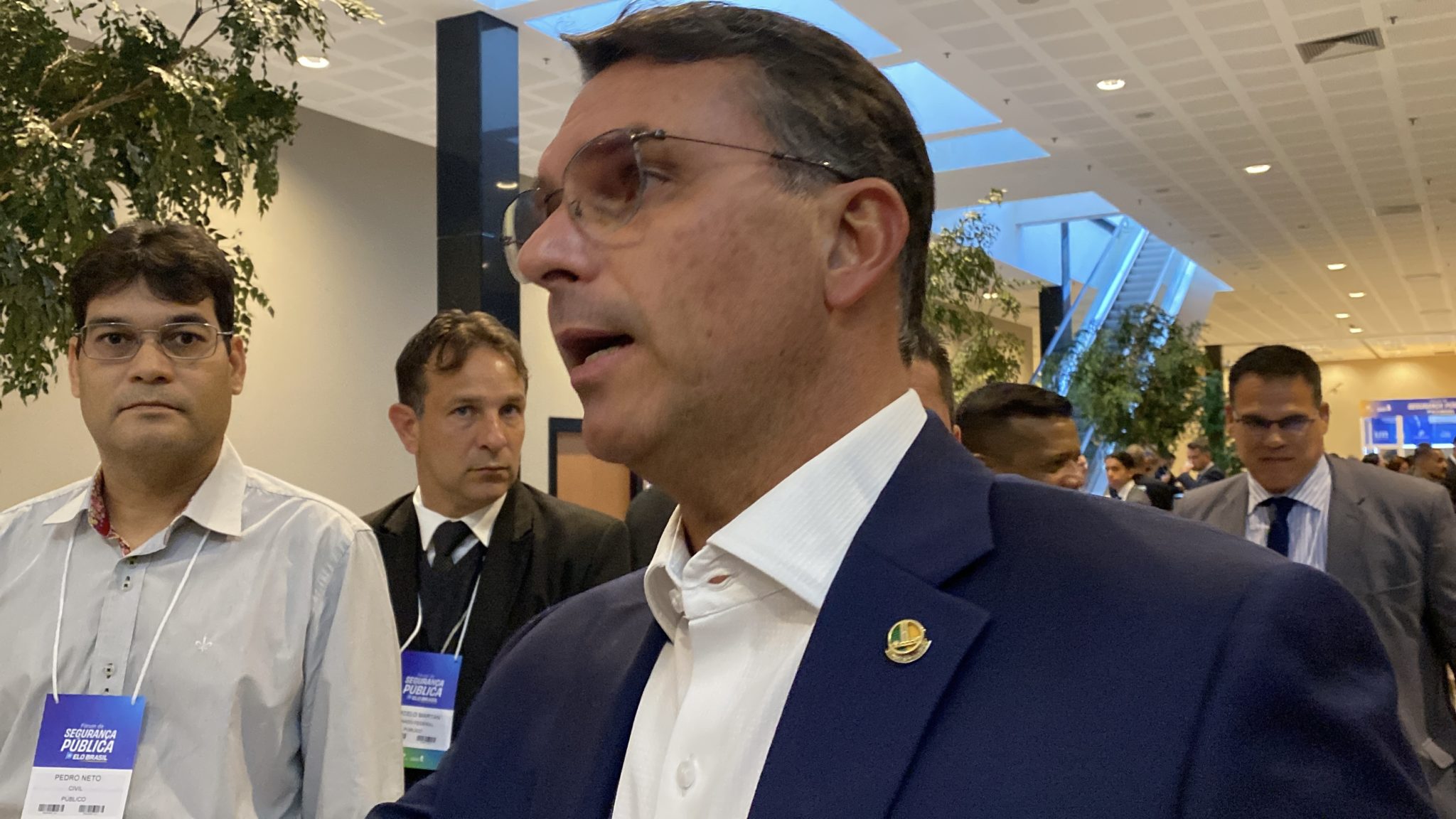 Flávio Bolsonaro durante evento público